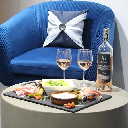 Nuit Blanche Normandie Love hotel Eu (Senna Marittima)