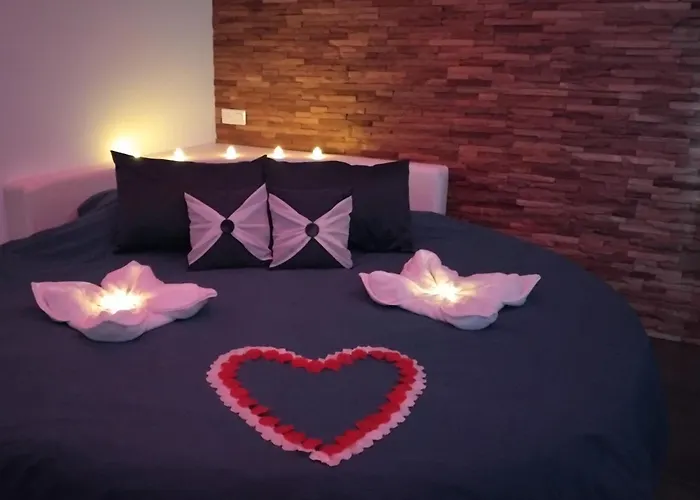 Nuit Blanche Normandie Yetişkin Oteli